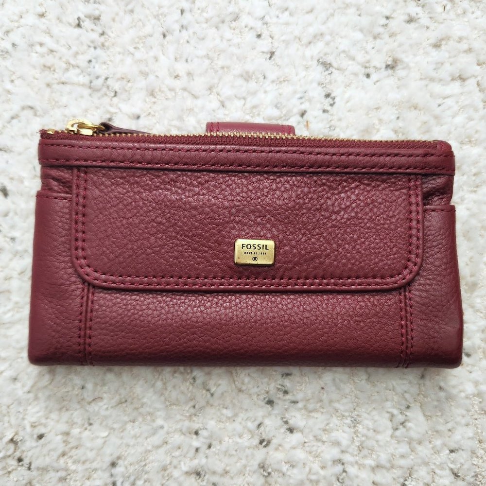 Fossil Burgundy Pebbled Leather Bifold Wallet